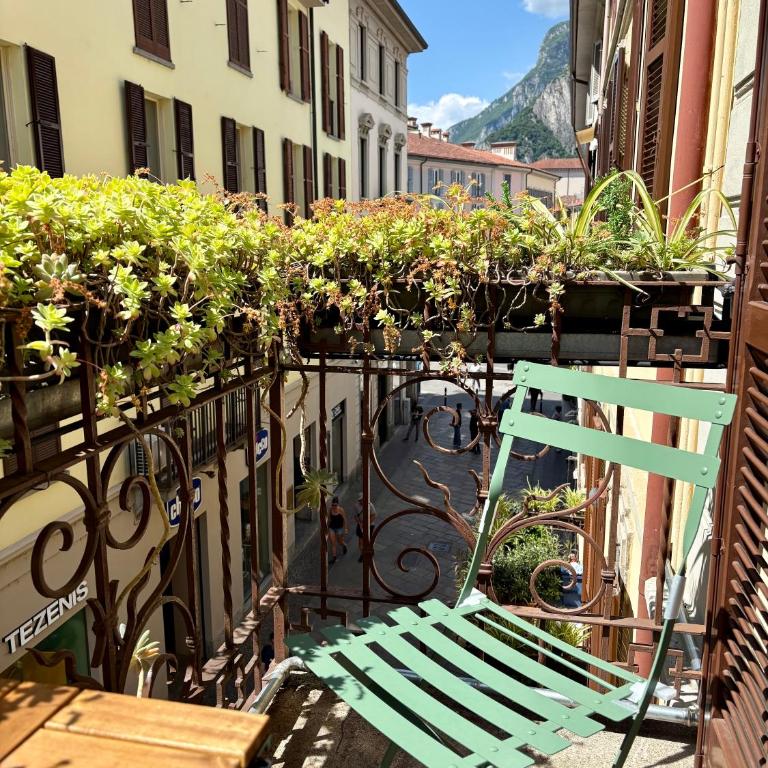 Lecco via Roma - Appartamento con 1 Camera da Letto - 2