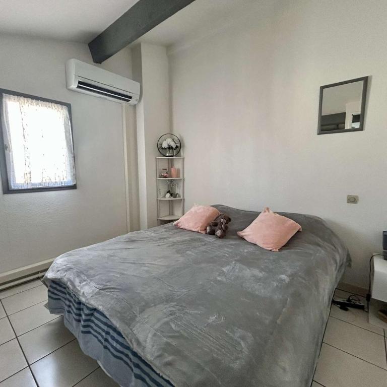 Jolie maison située dans un quartier calme SAINT CYPRIEN SC010-013 - Maison 2 Chambres - 1
