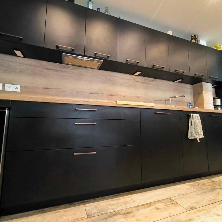 Appartement spacieux, parking, climatisation, rétroprojecteur - Three-Bedroom Apartment - 7