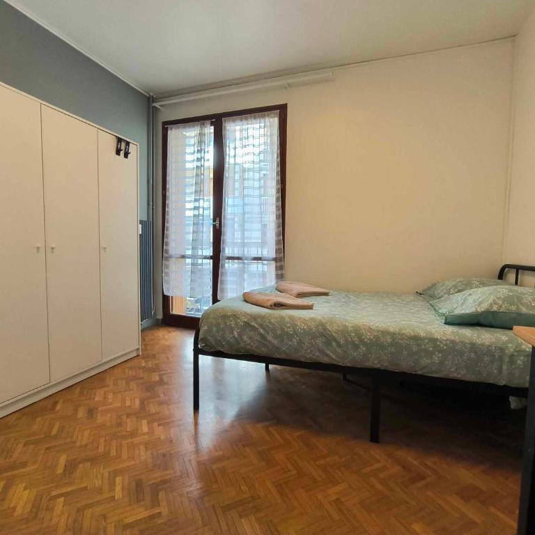 Appartement spacieux, parking, climatisation, rétroprojecteur - Three-Bedroom Apartment - 13