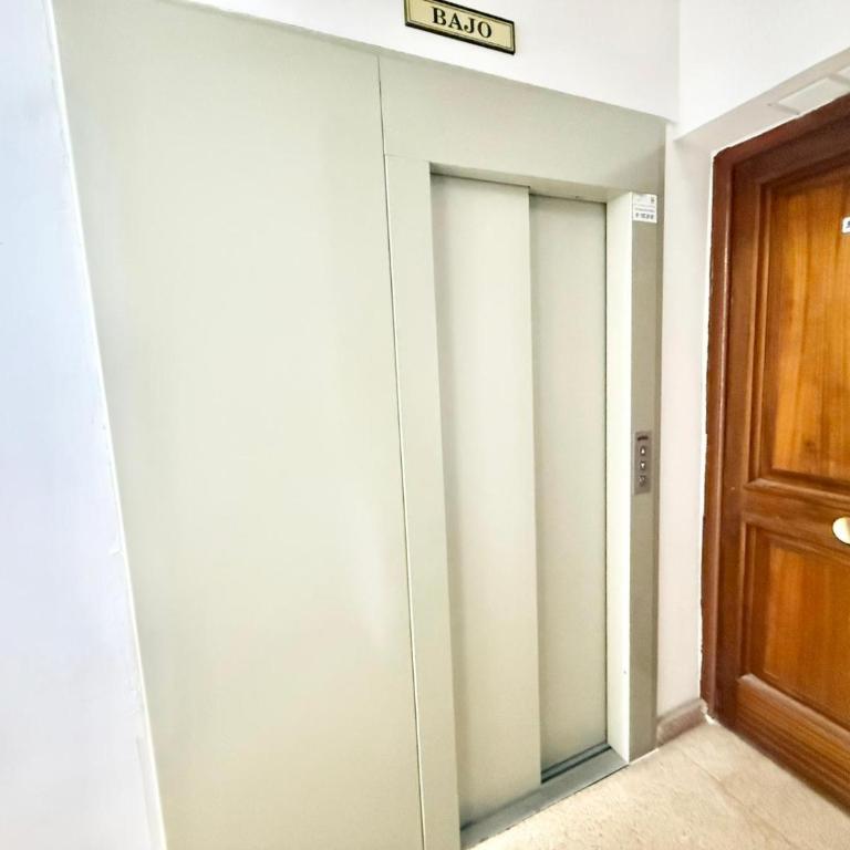 Metro Avenida de América 11 AMCH Hospedaje - One-Bedroom Apartment - 36