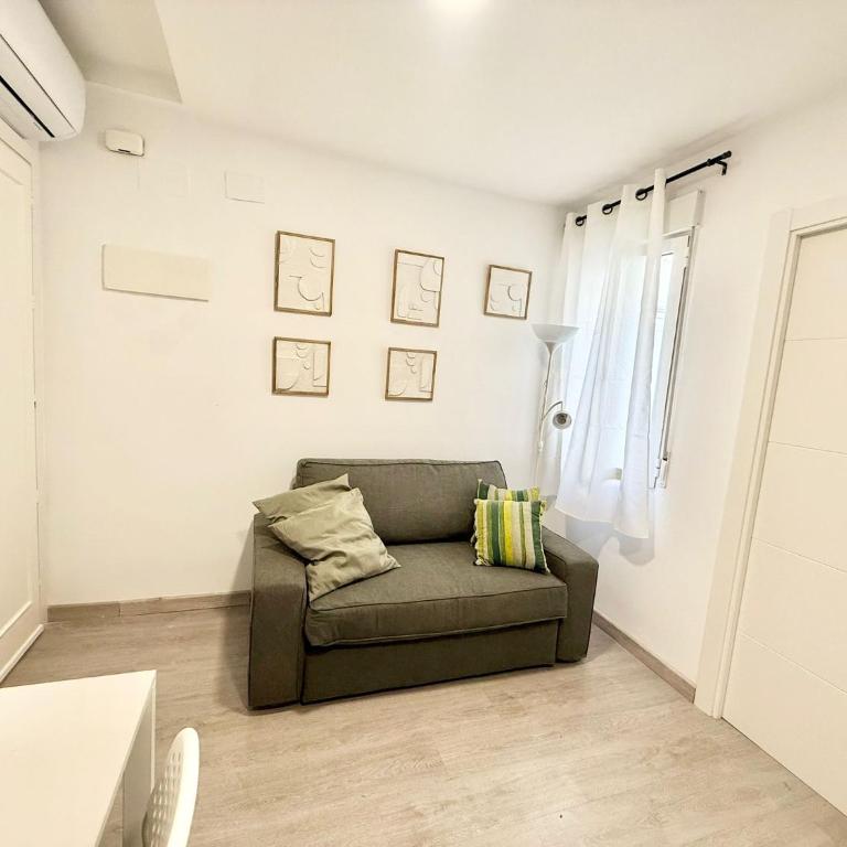 Metro Avenida de América 11 AMCH Hospedaje - One-Bedroom Apartment - 27