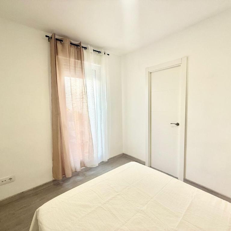 Metro Avenida de América 11 AMCH Hospedaje - One-Bedroom Apartment - 28