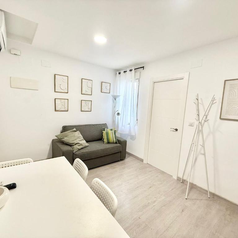 Metro Avenida de América 11 AMCH Hospedaje - One-Bedroom Apartment - 30