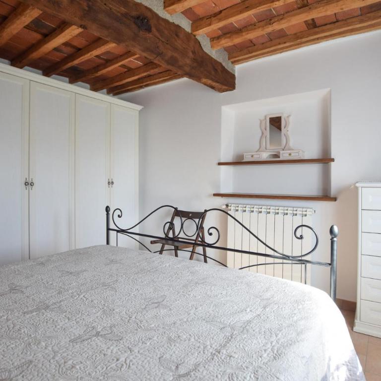 Cozy Home In Camaiore With Wifi - Ferienhaus mit 4 Zimmern - 8