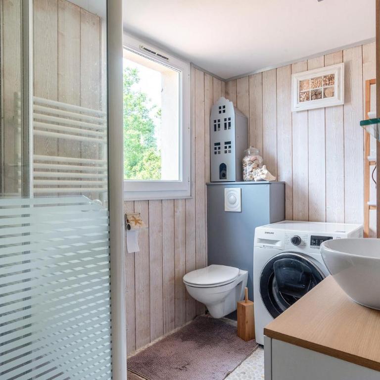 Villa En Pleine Nature - Maison de Vacances 3 Chambres - 17