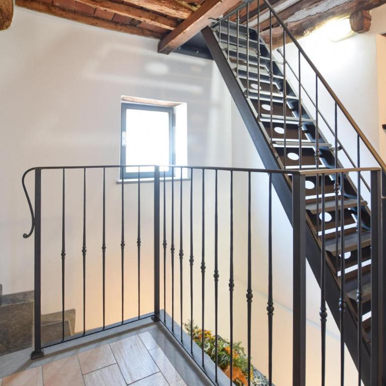 Cozy Home In Camaiore With Wifi - Ferienhaus mit 4 Zimmern - 13