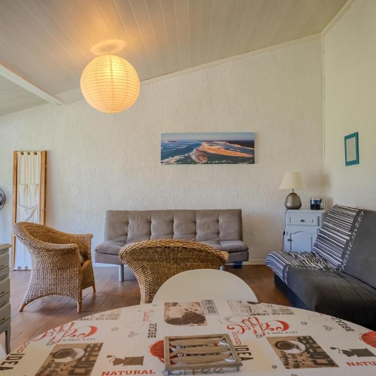 La Cabane de Manolo, near forest, 2-4 people - Maison 1 Chambre - 3