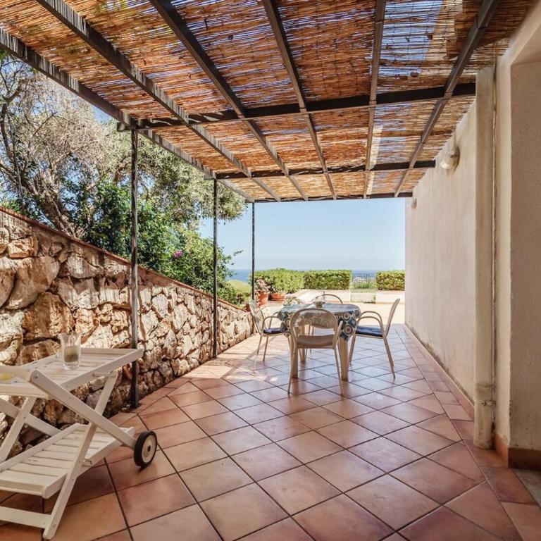 Pool & Panoramic Villa - 9 mins city center - Two-Bedroom Villa - 11
