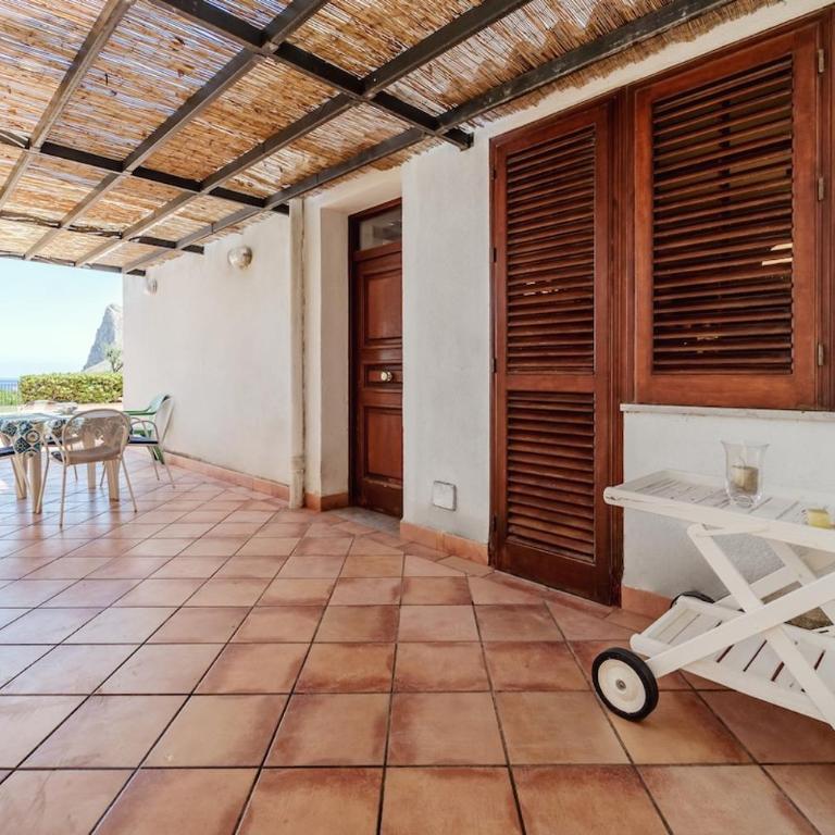 Pool & Panoramic Villa - 9 mins city center - Two-Bedroom Villa - 34