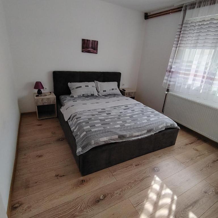 Apartmani Ruj - One-Bedroom Apartment with Garden View - 24