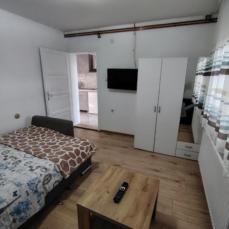 Apartmani Ruj - One-Bedroom Apartment with Garden View - 21