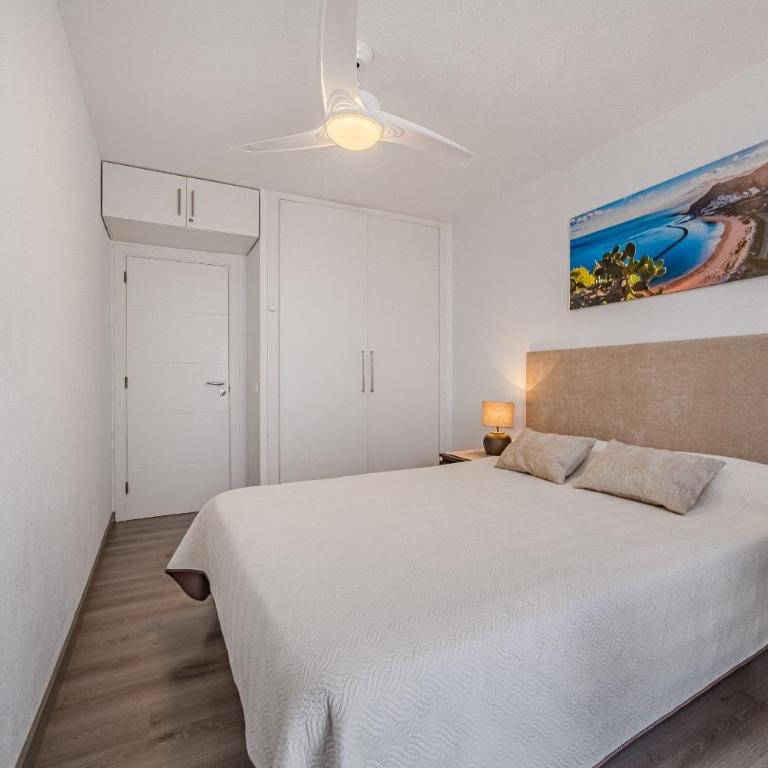 Family flat with 3 bedrooms and balcony near Los Gigantes and ocean - Apartamento de 3 dormitorios - 42