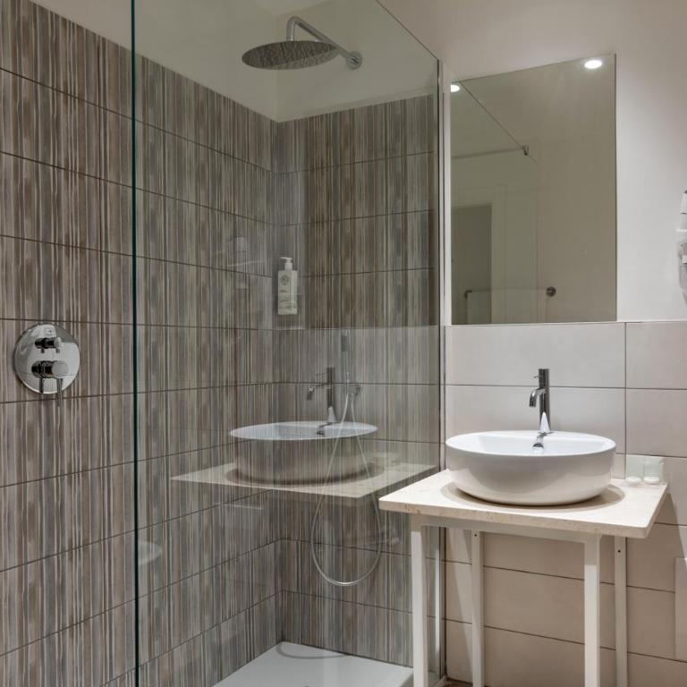 Rina Hotel - Camera Standard - 3