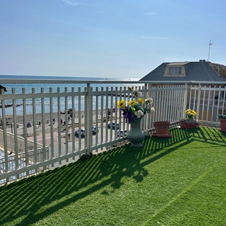 FRONT SEA LUXURY - Appartamento con 2 Camere da Letto - 30