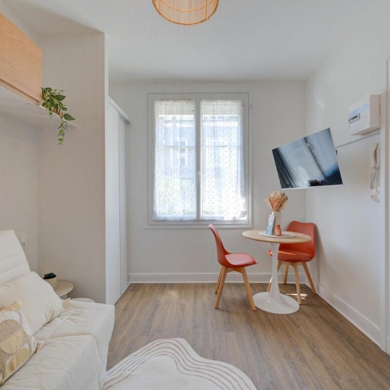 Urban - 800 m Gare- Hyper center - WiFi - Climatisé - Monolocale con Divano-Letto - 6