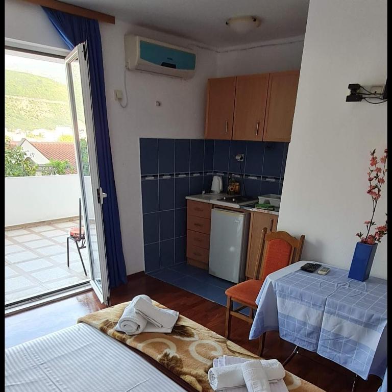 Nina Apartment 5 - Apartman sa 1 Spavaćom Sobom - 1
