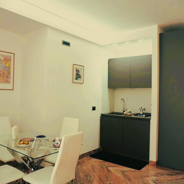 B&B Midtown Sorrento Excellence - Camera King Deluxe - 8