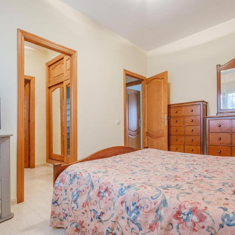 Amazing Home In L'ametlla De Mar - Casa de 4 dormitorios - 10