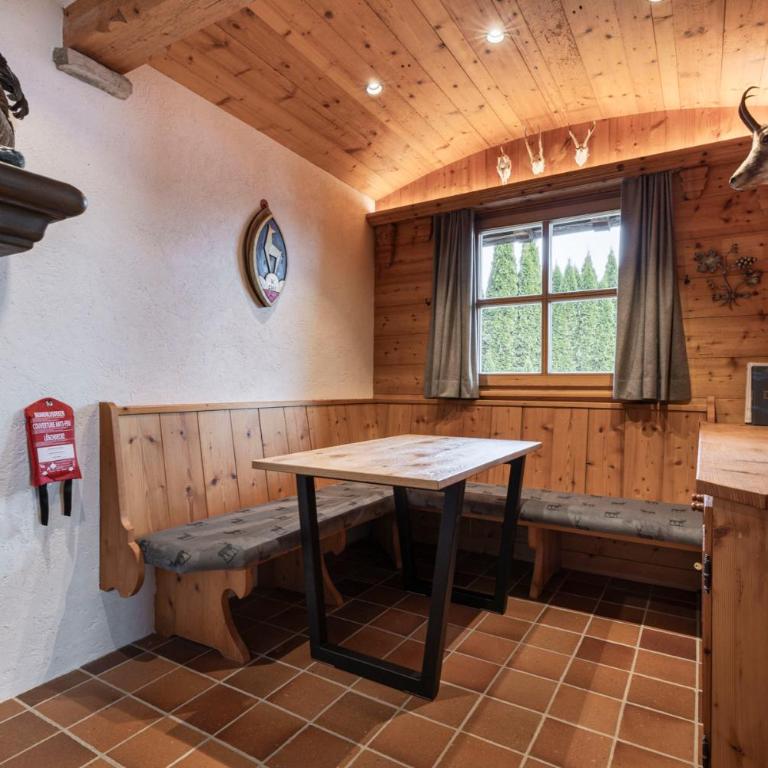Chalet LAUDEGG - Luxury Chalet with Private Spa - Maison de Vacances 5 Chambres avec Sauna - 36