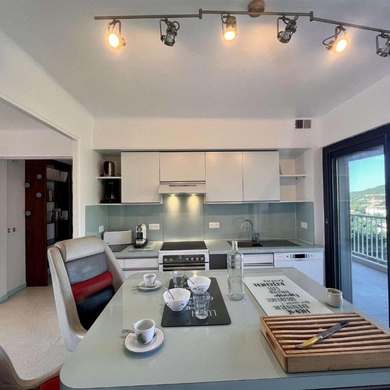 Appartement 4 pièces, 6 couchages avec climatisation à Cavalaire - FR-1-226B-239 - Apartment - 6