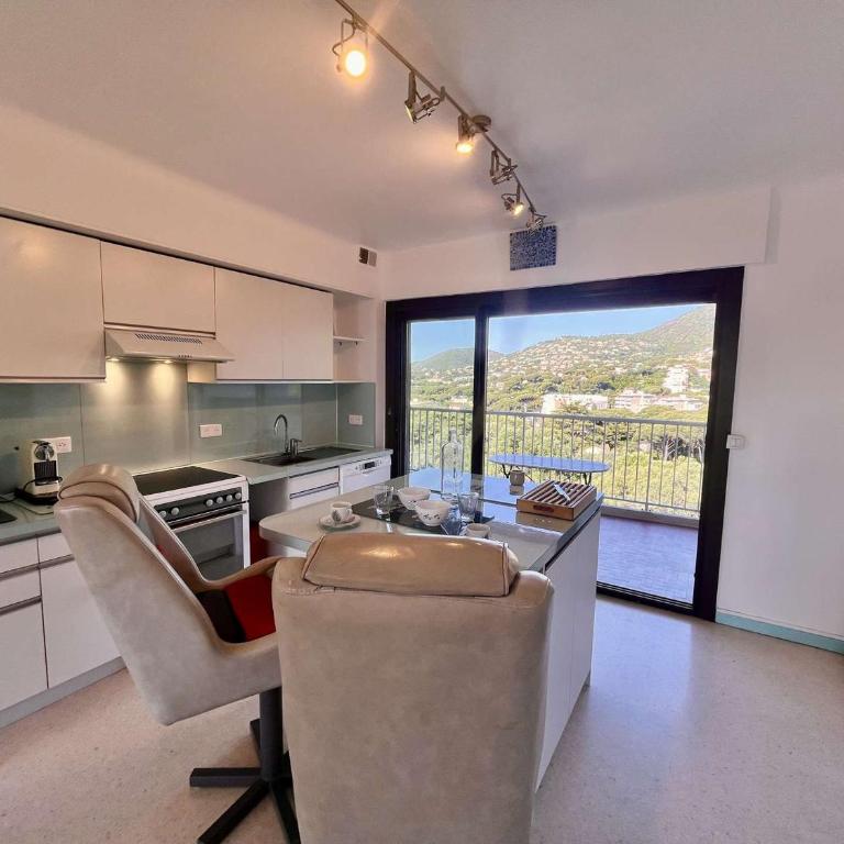 Appartement 4 pièces, 6 couchages avec climatisation à Cavalaire - FR-1-226B-239 - Apartment - 7
