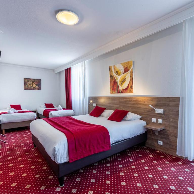 The Originals City, Hôtel du Faucigny, Cluses Ouest - Chambre Quadruple Standard - 1