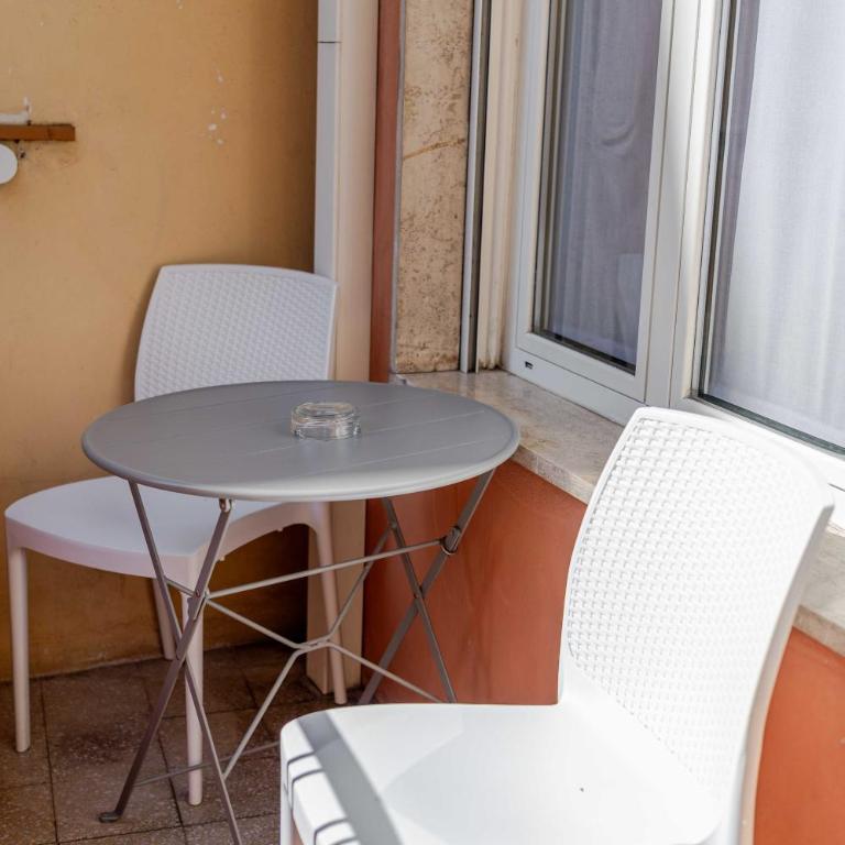 Hotel POSTA - Comfortable Stay in Ventimiglia - Monolocale - 8