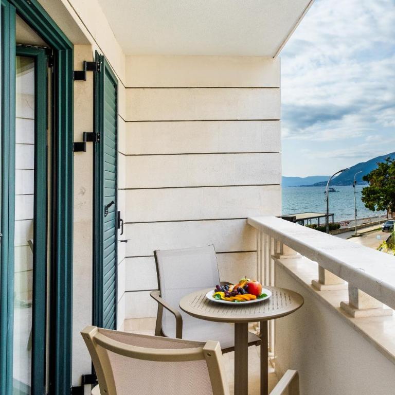 Boutique Hotel Villa Royal - Apartman s 1 Spavaćom Sobom, Balkonom i Pogledom na More - 3