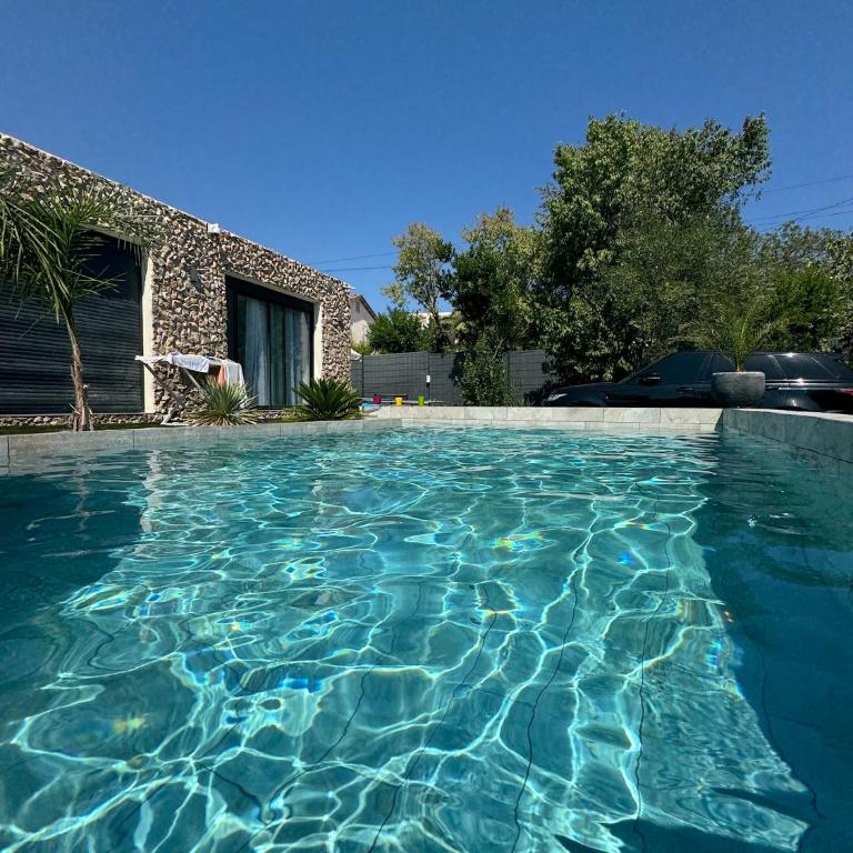 Havre de Paix avec Villa Prestige Cannes , Piscine Chauffée, Alarme, Caméras Parking privée - Villa - 1