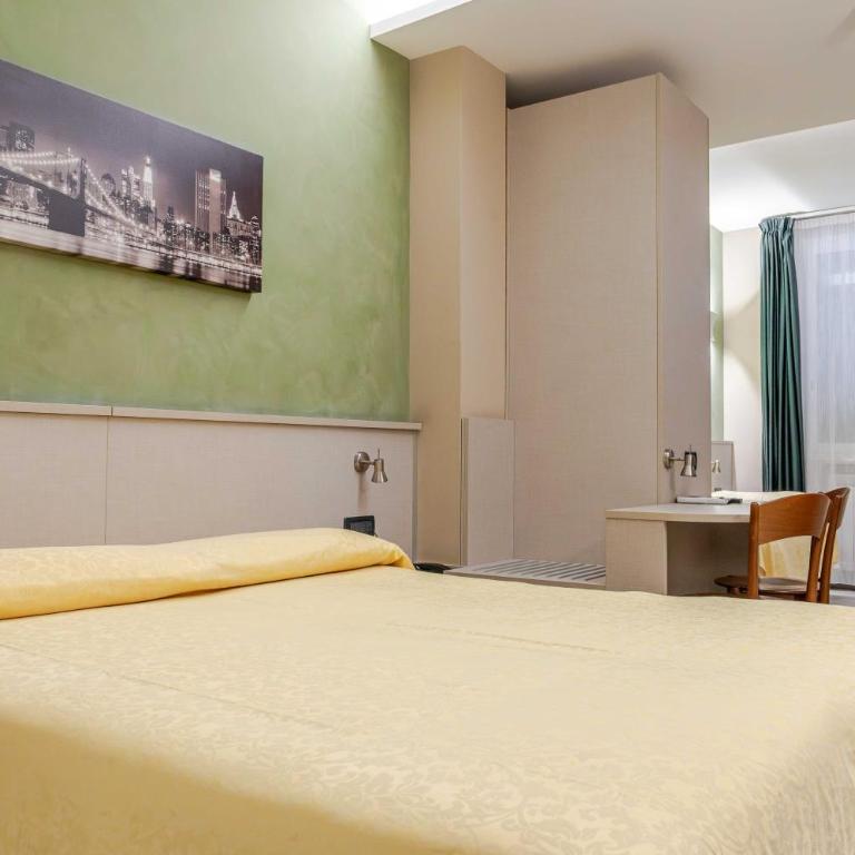 Hotel POSTA - Comfortable Stay in Ventimiglia - Camera Quadrupla con Accesso Disabili - 7