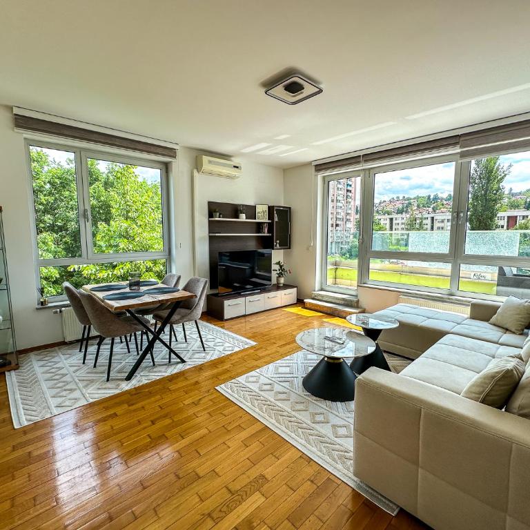 Verde 22 with Garage - One-Bedroom Apartment - 1