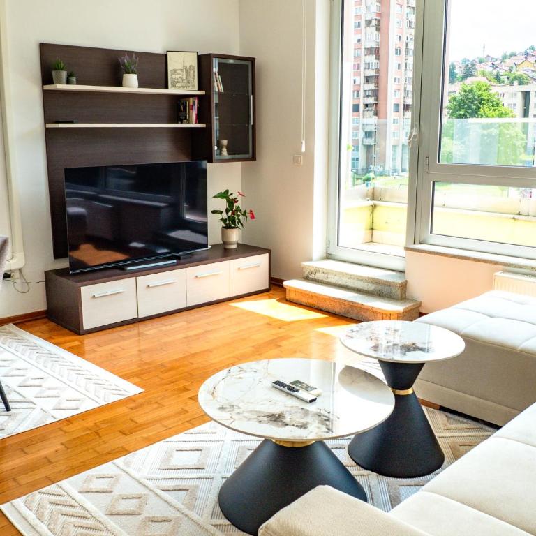 Verde 22 with Garage - One-Bedroom Apartment - 3