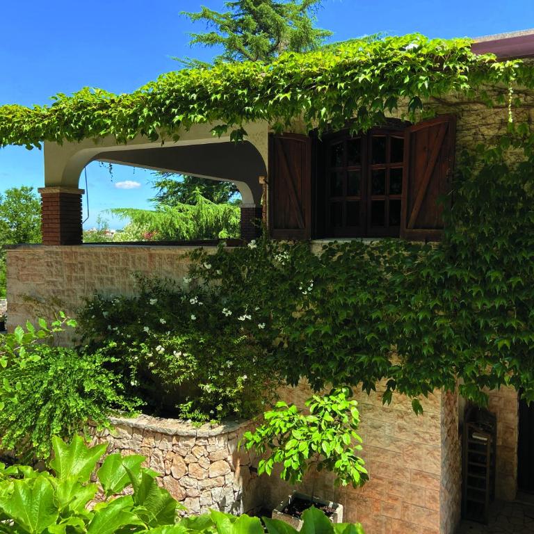 Villa Marzano - Three-Bedroom Villa - 7