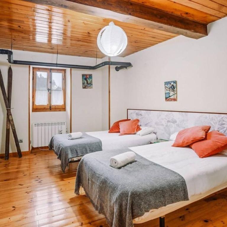 Casa Rural Arix by Cardi Suites - Four-Bedroom House - 12