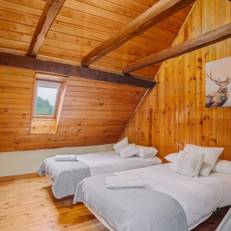 Casa Rural Arix by Cardi Suites - Four-Bedroom House - 18