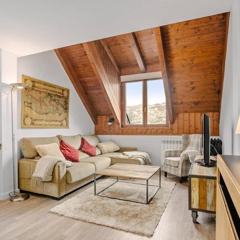 ICIAR - Dúplex by Cardi Suites - Three-Bedroom Apartment - 7