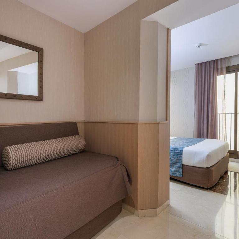 Hotel Gótico - Double or Twin Room with Extra Bed - 18