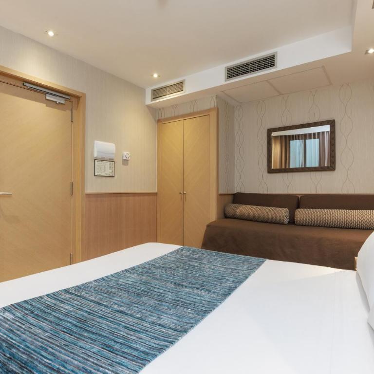 Hotel Gótico - Double or Twin Room with Extra Bed - 14