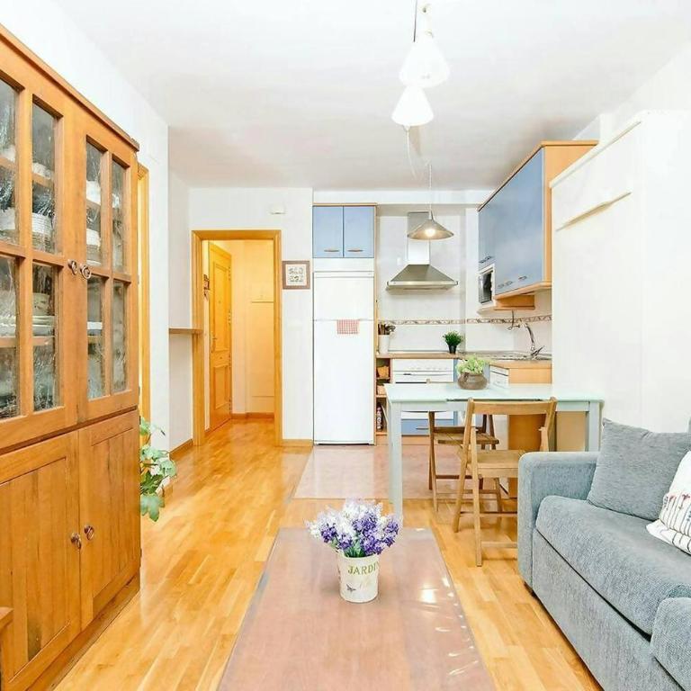 Casa Begoña by Cardi Suites - One-Bedroom Apartment - 1