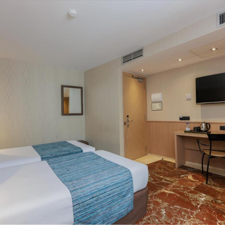Hotel Gótico - Double or Twin Room - 14