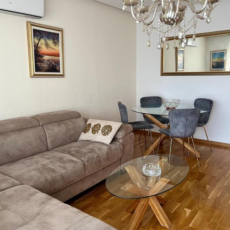 Avenue Econ Apartment Mostar - Two-Bedroom Apartment - 3