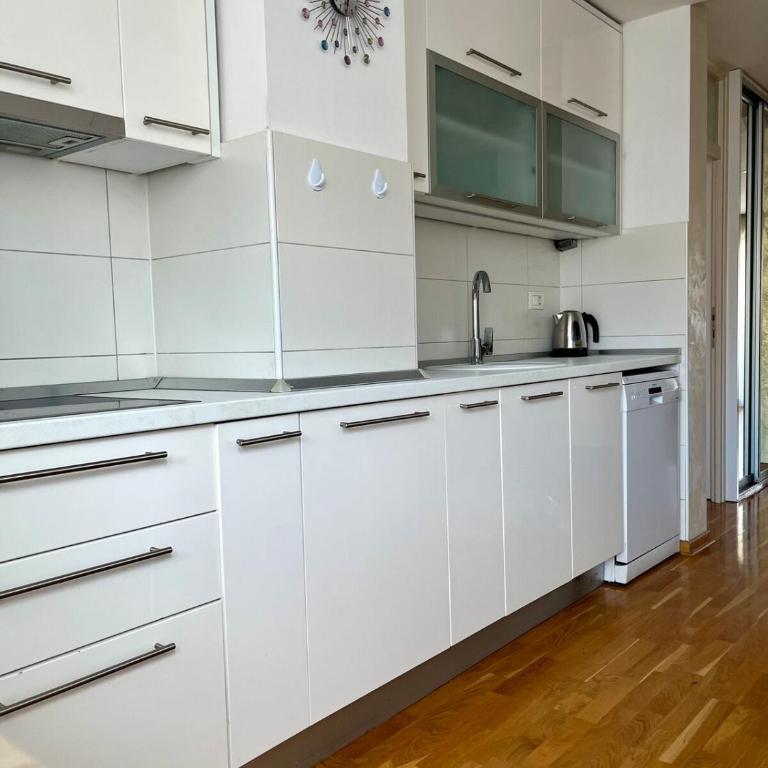 Avenue Econ Apartment Mostar - Two-Bedroom Apartment - 10