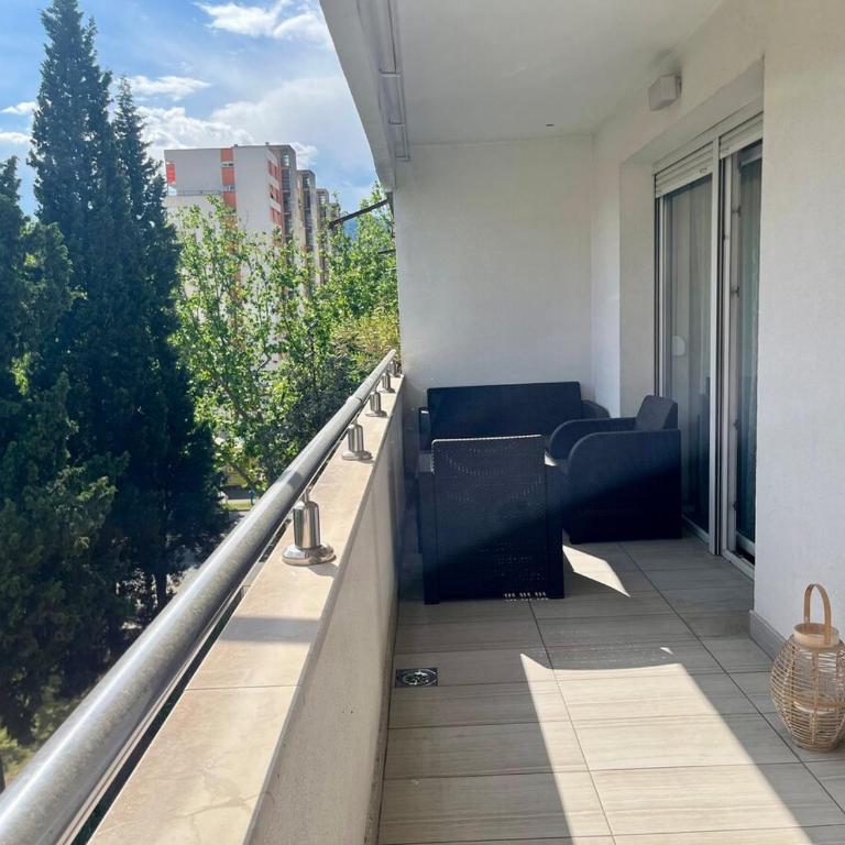 Avenue Econ Apartment Mostar - Two-Bedroom Apartment - 13
