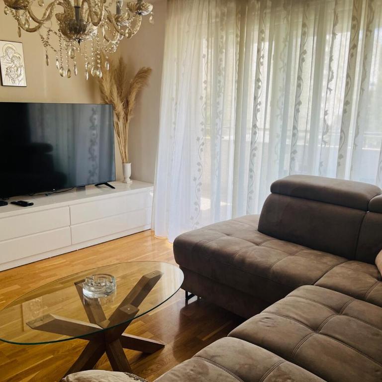 Avenue Econ Apartment Mostar - Two-Bedroom Apartment - 2