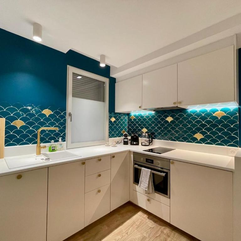 Apt 4 Guests Moderne Place Breteuil - One-Bedroom Apartment - 5