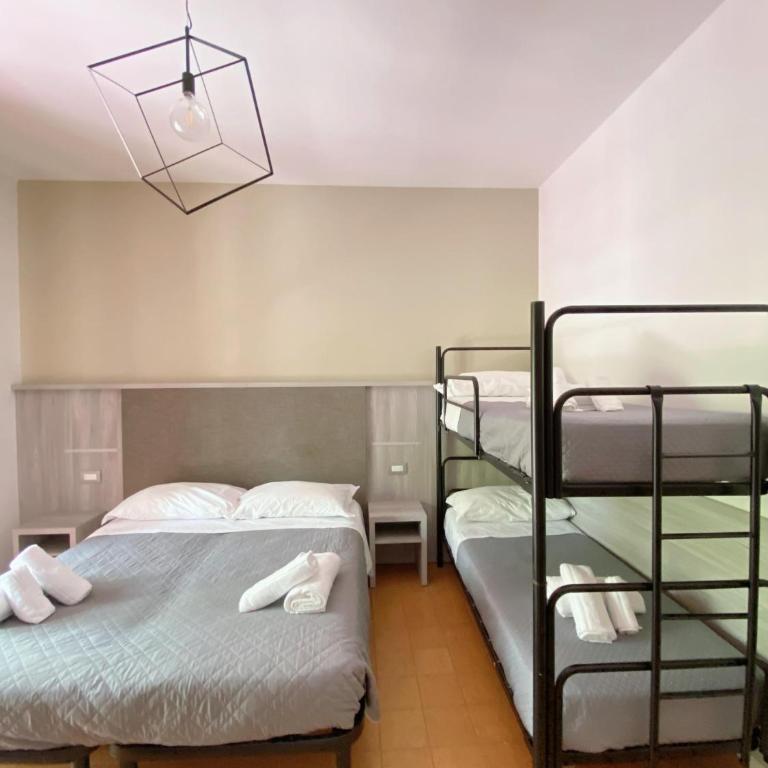 Hotel Residence Ponente - Camera Quadrupla con Balcone - 3