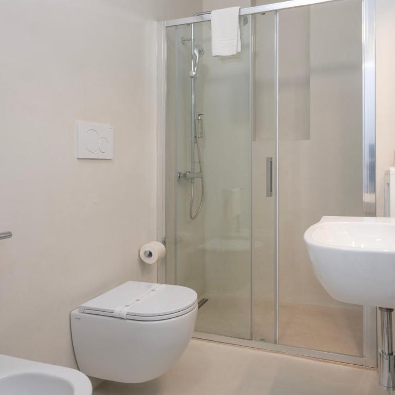 Hotel Albània - Suite con Vista Mare - 7