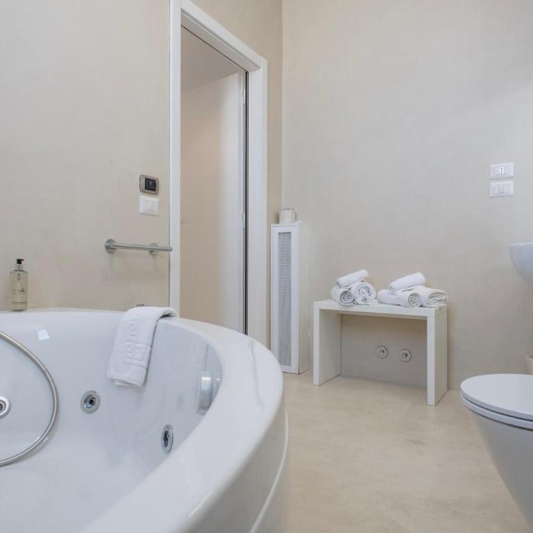 Hotel Albània - Suite con Vista Mare - 9