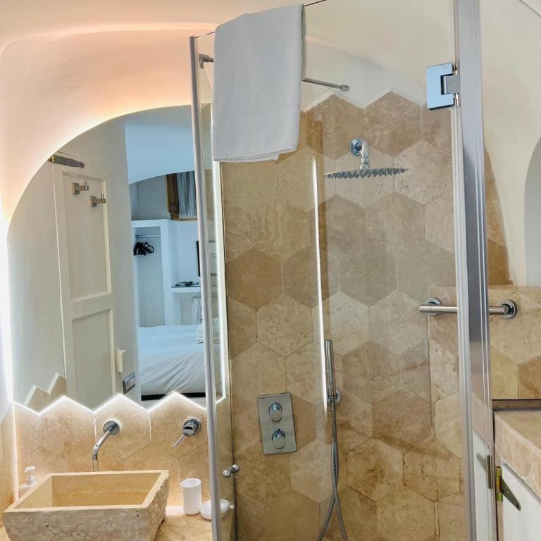 Casa Cavour - Appartamento con 2 Camere da Letto - 11